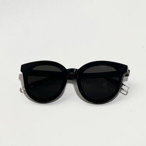 Round Black Rimmed Sunglasses w/ Gold Accent